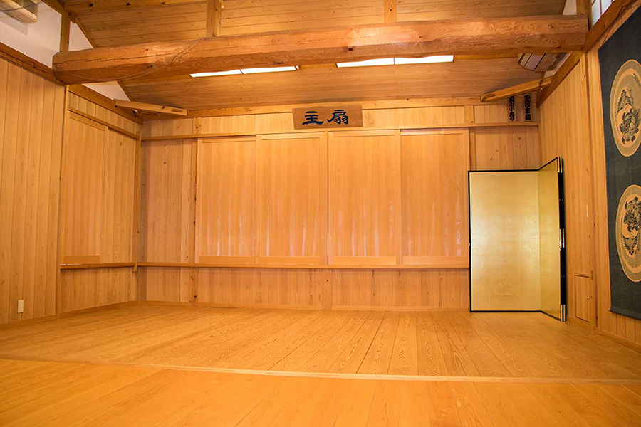 玉川本部稽古場