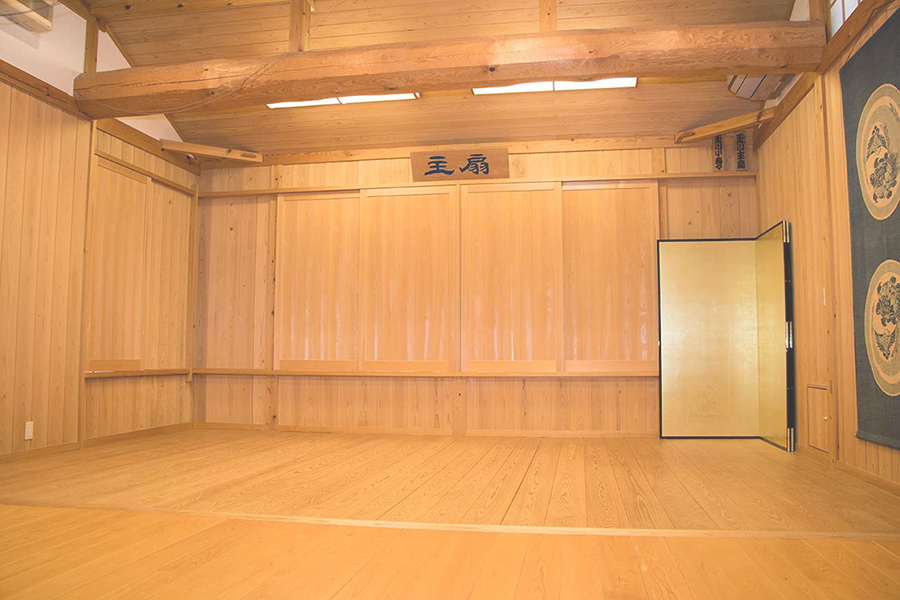 玉川本部稽古場